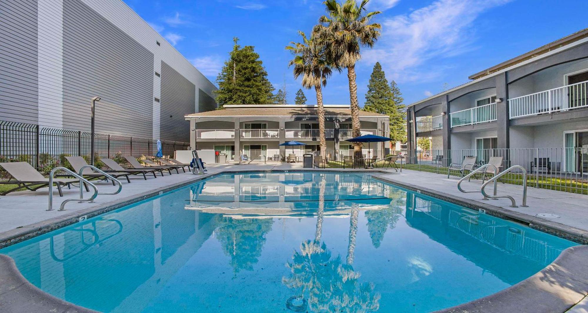 Surestay Plus Hotel By Best Western Sacramento North Eksteriør billede